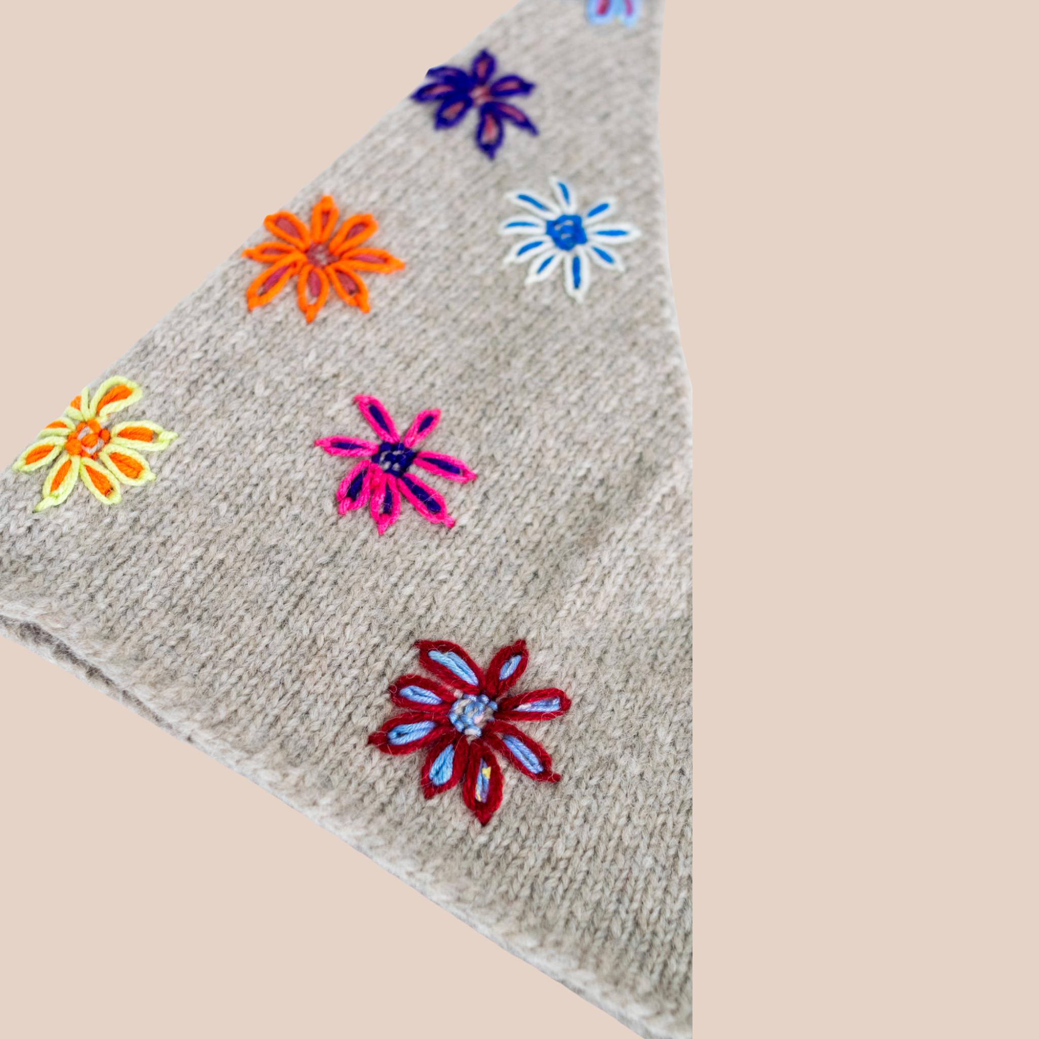 Bandana Flowers Beige