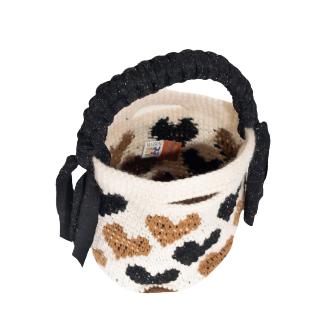 Pequeñito corazón negro, mini sac en crochet