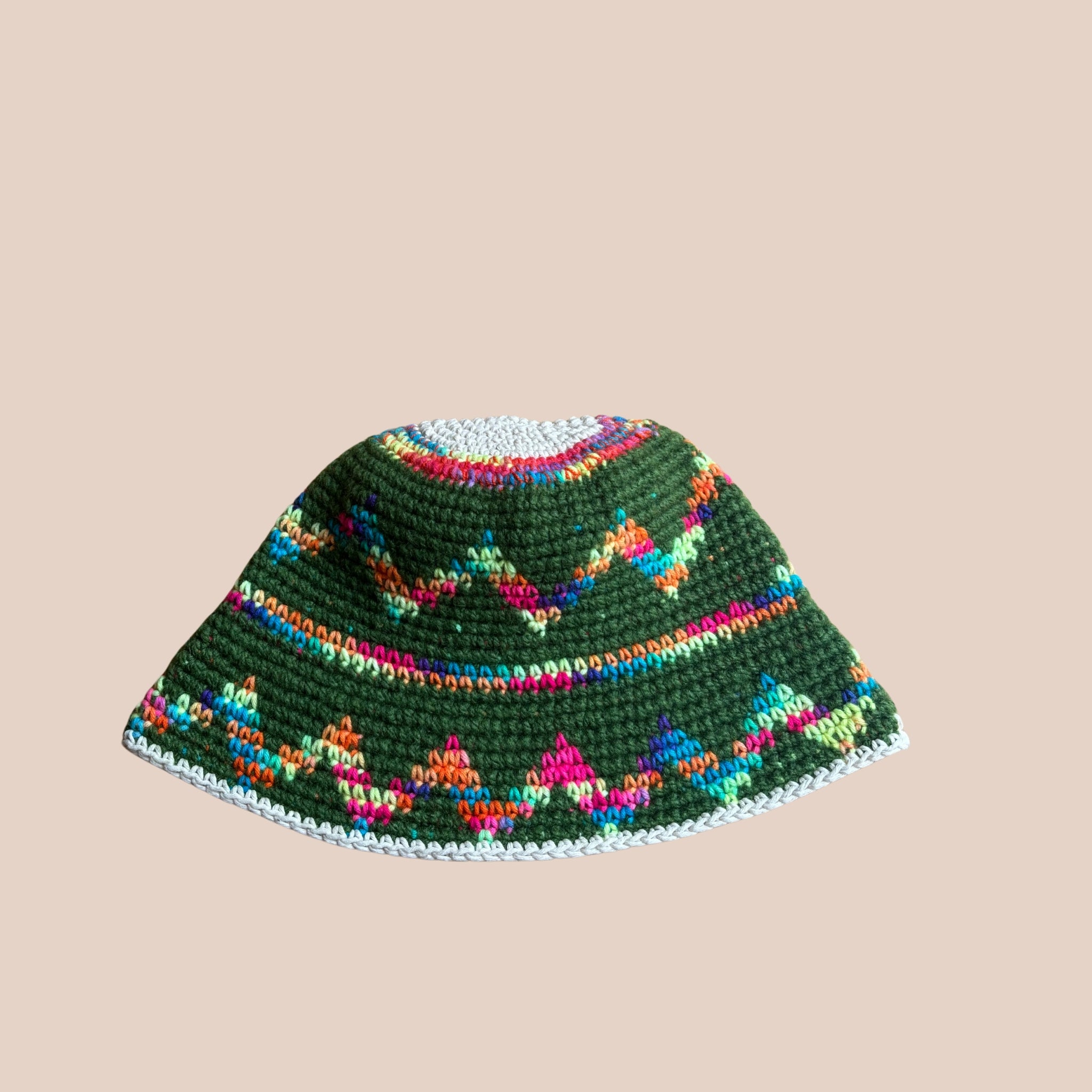BUCKET HAT EN LAINE
