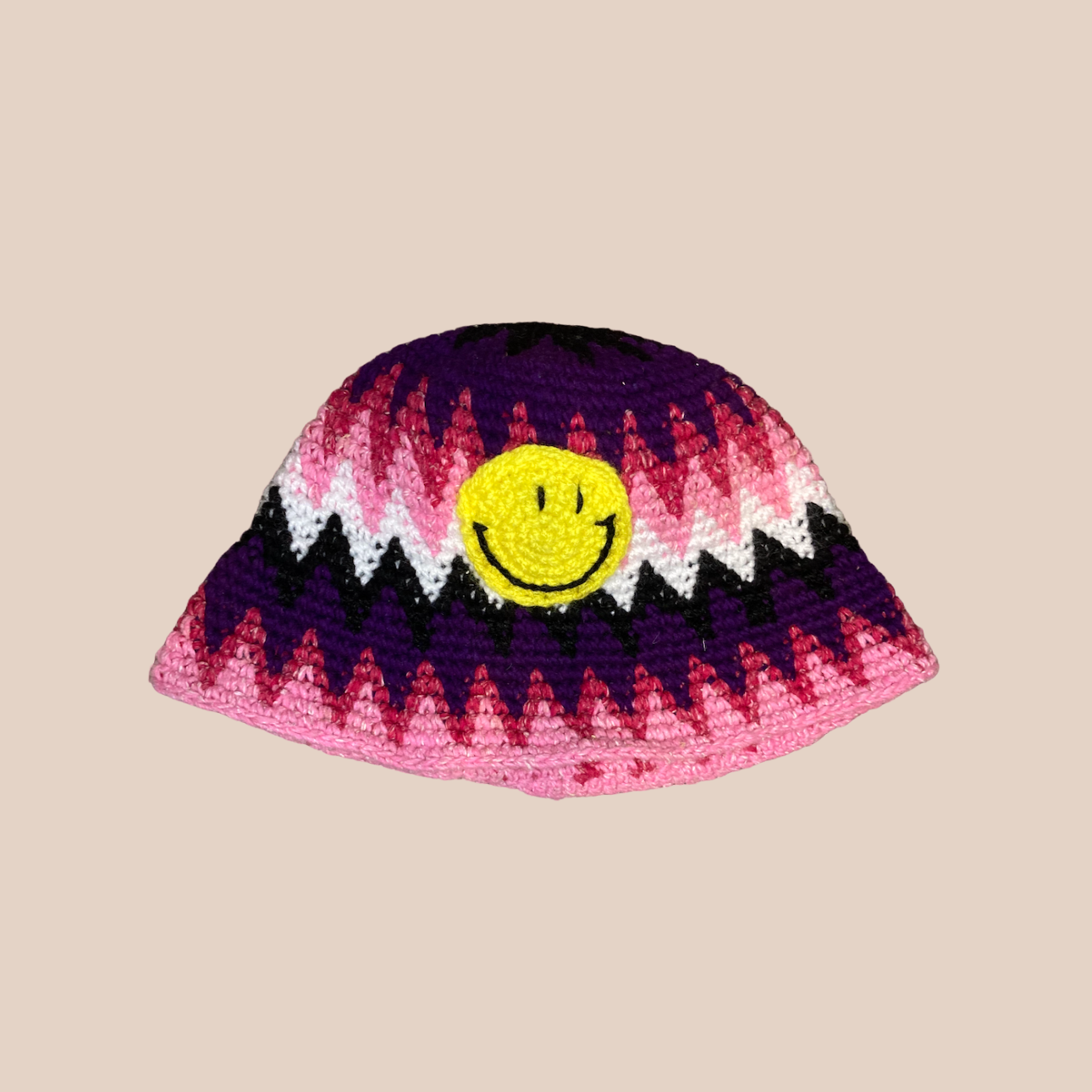 Image du bucket hat motifs smiley de Maison Badigo, bucket hat (bob) multicolore unique et tendance