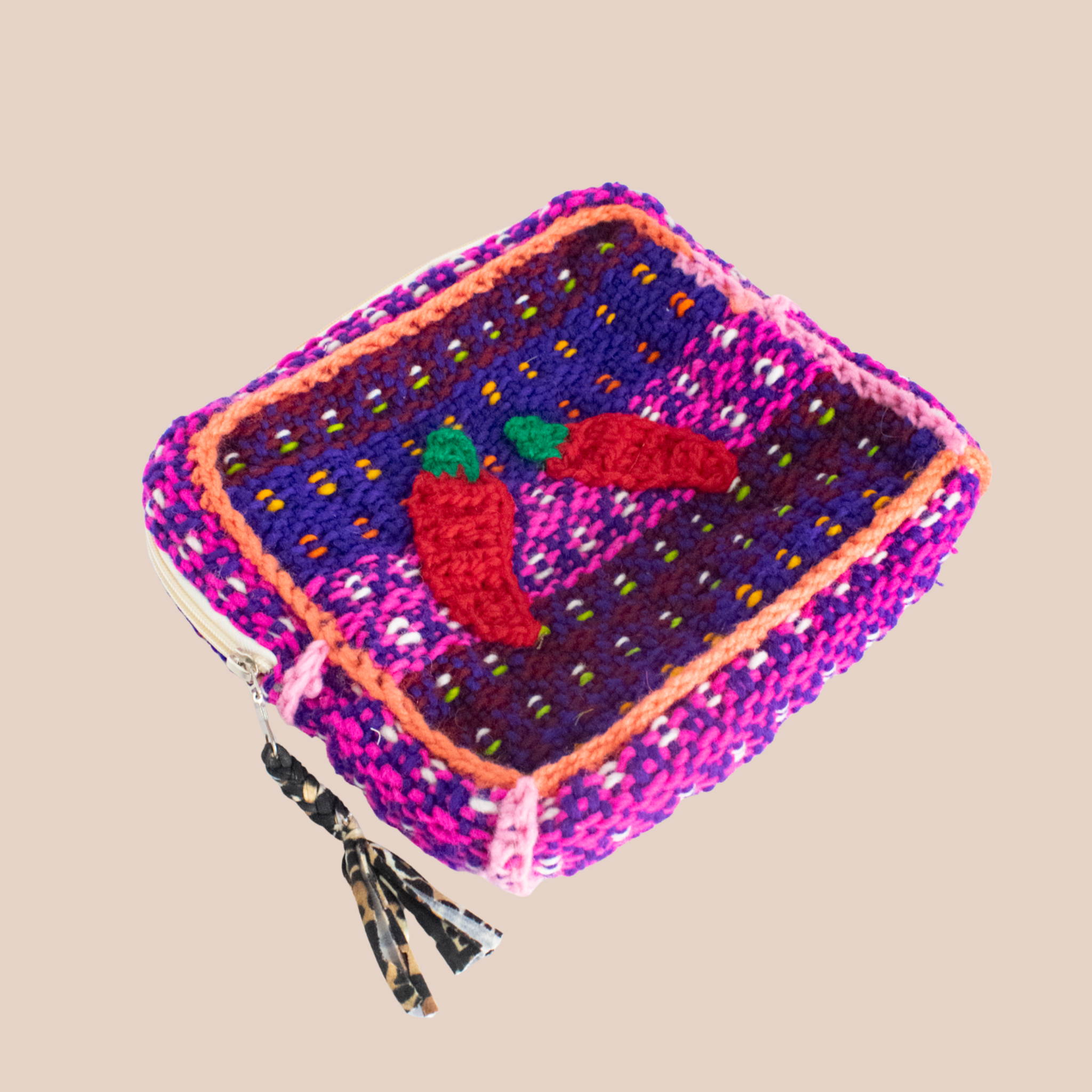 Pochette Feliz Pimientos, pochette en laine crocheté