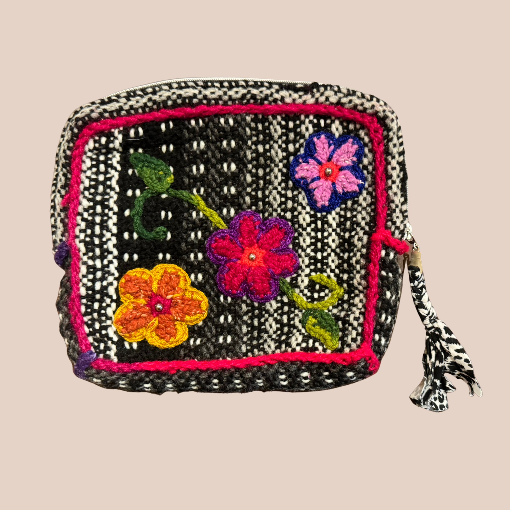 Pochette Flores, pochette en laine crocheté