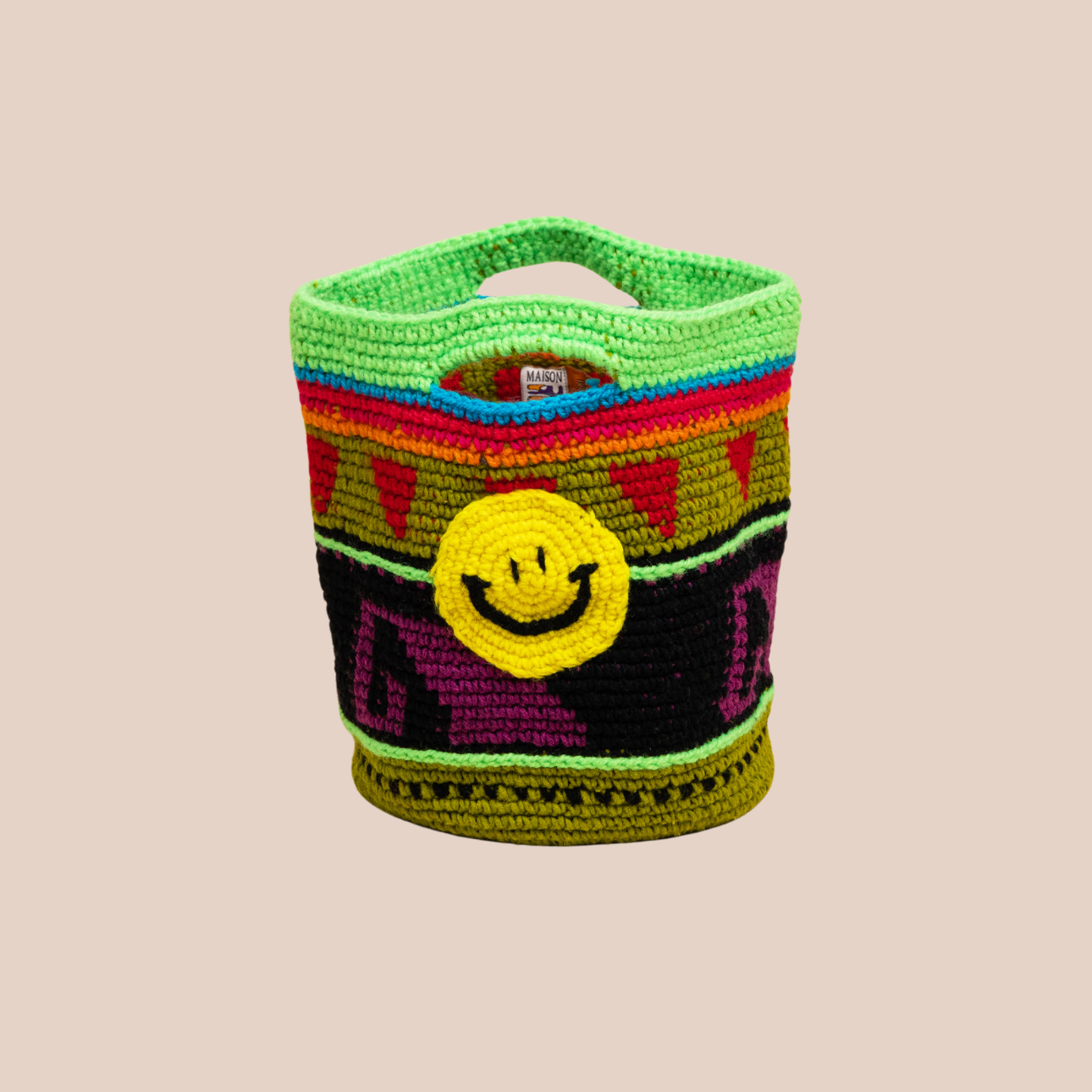  Image du sac motif smiley de Maison Badigo, sac en laine crocheté multicolore unique et tendance